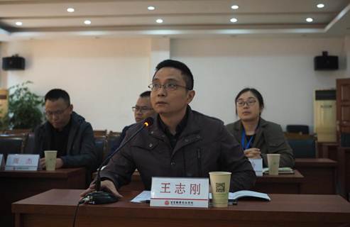 E10A9E90CF47B9265210D233BD80B044