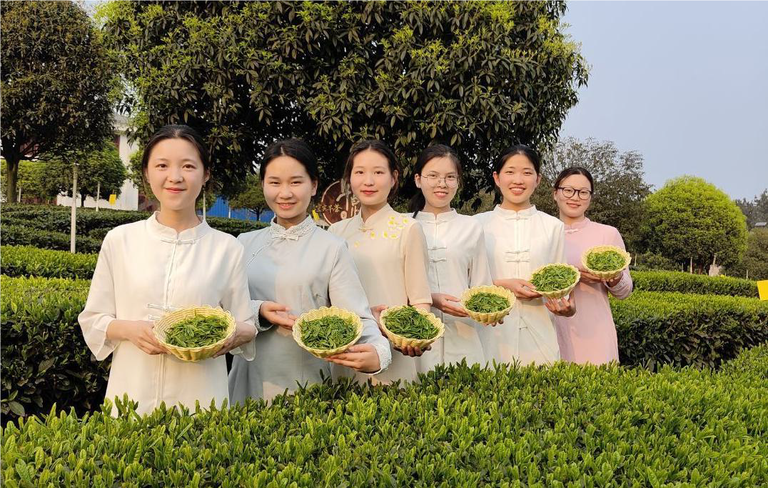 宜宾职业技术学院举办“匠心筑梦，创享青春” 劳动教育周活动