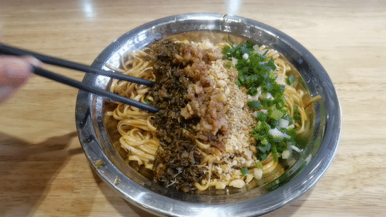 传承燃面绝技  打造美食精品    A1区新灰领宜宾燃面馆正式开业